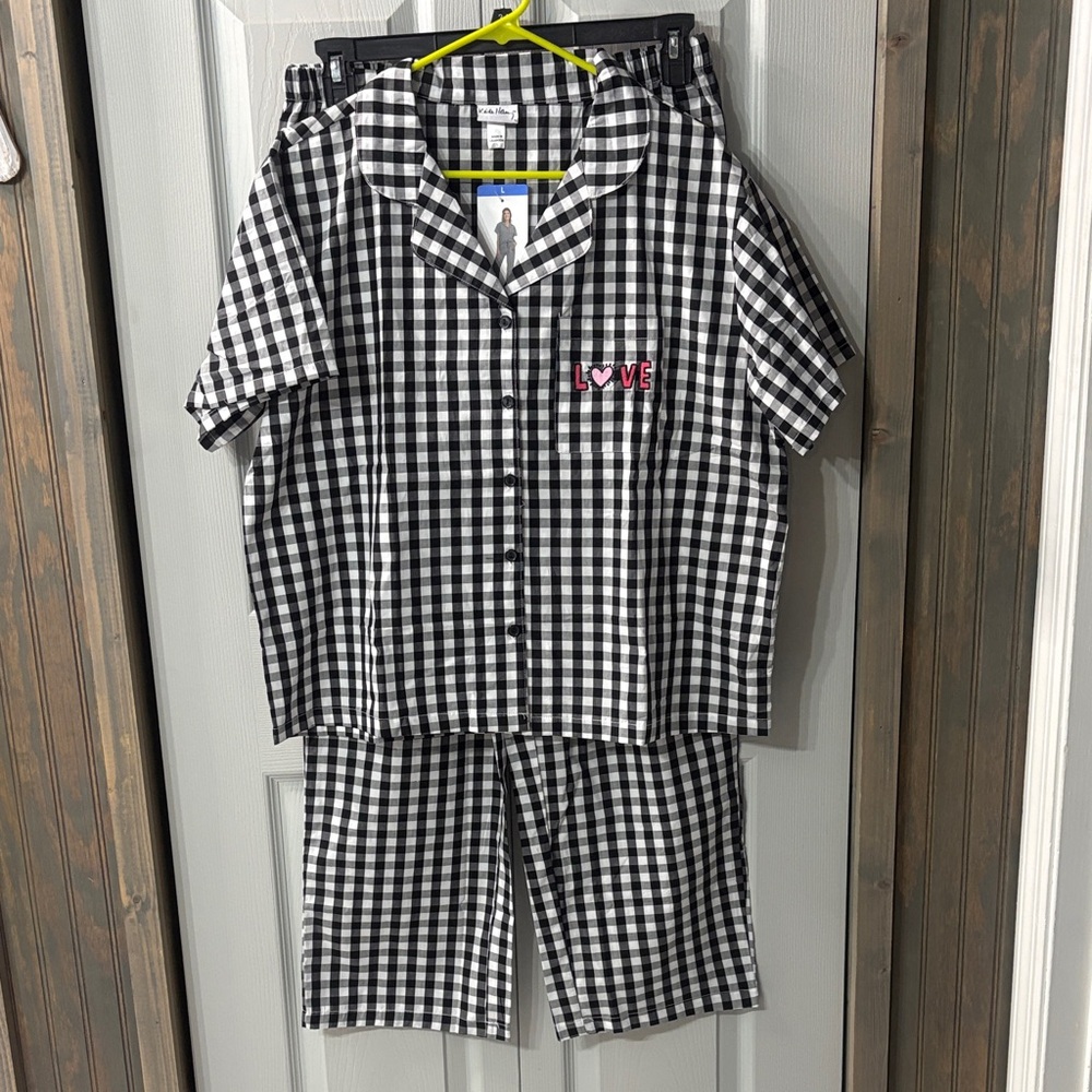 NWT Black & White Gingham Pajama Set with Pink LOVE Embroidery women’s L 28”